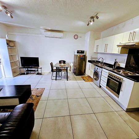 Kingelph Home-Stay Windhoek Exterior foto